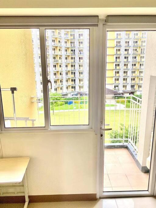 Field Residences Paranaque City Bagian luar foto